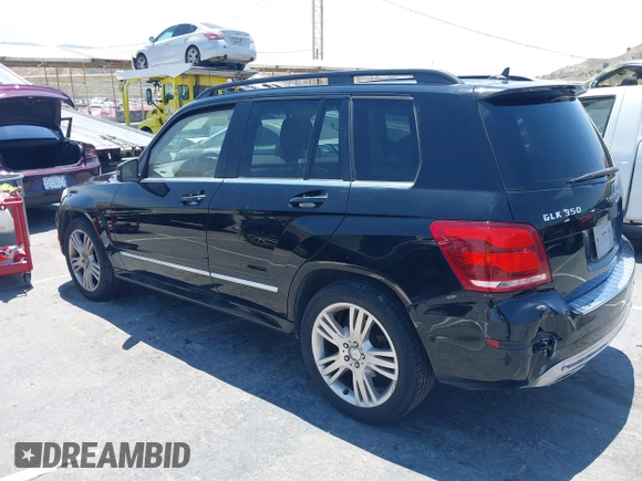 2015 Mercedes-Benz GLK 350 z VIN WDCGG8JB6FG356214, wystawiony jako IAAI lot #42409874 z przebiegiem 286 861 mil mil oraz . Historia ofert i sprzedaży dostępna na DreamBid. Obrazek 3.