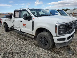 2023 Ford F-250 XL with VIN 1FT8W2BA7PEE01027, listed as a Copart auction lot 74254724 with 17,466 mi miles and Salvage title. Bid and sale history available at DreamBid. Image 4.