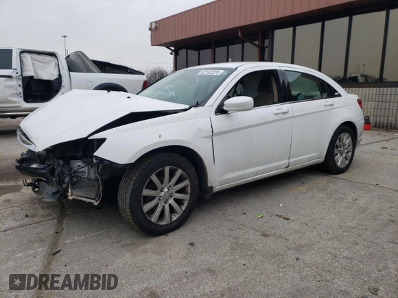 2013 Chrysler 200 LX with VIN 1C3CCBAG2DN591408, listed as a Copart auction lot 82182224 with 0 mi miles and Salvage Title. Bid and sale history available at carsss.com. Image 1.