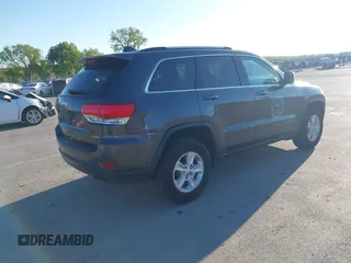 2017 Jeep Grand Cherokee Altitude z VIN 1C4RJFAG7HC890347, wystawiony jako IAAI lot #42315887 z przebiegiem 98 064 mil mil oraz . Historia ofert i sprzedaży dostępna na DreamBid. Obrazek 4.