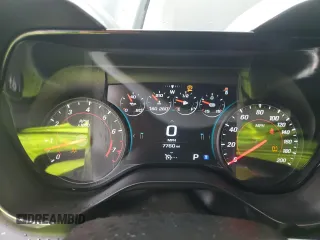 2018 Chevrolet Camaro ZL1 z VIN 1G1FK1R66J0136757, wystawiony jako Copart lot #71070224 z przebiegiem 7760 mil mil oraz Tytuł czysty. Historia ofert i sprzedaży dostępna na DreamBid. Obrazek 9.