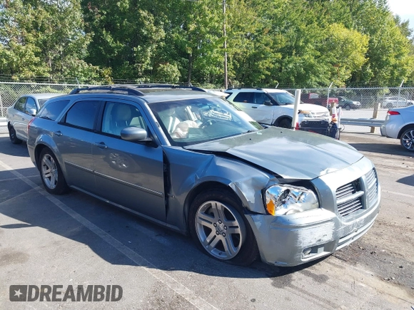 2007 Dodge Magnum R/T with VIN 2D4GV572X7H655828, listed as a IAAI auction lot 40561783 with 166,143 mi miles and . Bid and sale history available at carsss.com. Image 1.