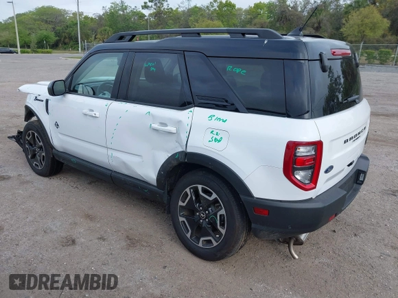 2024 Ford Bronco Sport Outer Banks z VIN 3FMCR9C67RRE17020, wystawiony jako IAAI lot #41866241 z przebiegiem 13 037 mil mil oraz . Historia ofert i sprzedaży dostępna na DreamBid. Obrazek 3.