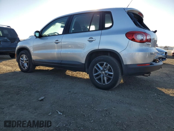 2011 Volkswagen Tiguan with VIN WVGCV7AXXBW502013, listed as a Copart auction lot 88782505 with 45,091 mi miles and Salvage Title. Bid and sale history available at DreamBid. Image 2.