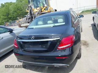 2017 Mercedes-Benz E 300 Luxury with VIN WDDZF4KB2HA126271, listed as a IAAI auction lot 42336777 with 253,907 mi miles and . Bid and sale history available at DreamBid. Image 16.
