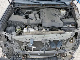 2014 Toyota 4Runner SR5 with VIN JTEZU5JR7E5082546, listed as a Copart auction lot 63585125 with 149,663 mi miles and Salvage title. Bid and sale history available at DreamBid. Image 12.