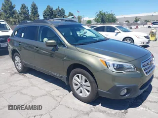 2015 Subaru Outback Premium z VIN 4S4BSADC5F3243738, wystawiony jako IAAI lot #42328608 z przebiegiem 137 404 mil mil oraz . Historia ofert i sprzedaży dostępna na DreamBid. Obrazek 1.