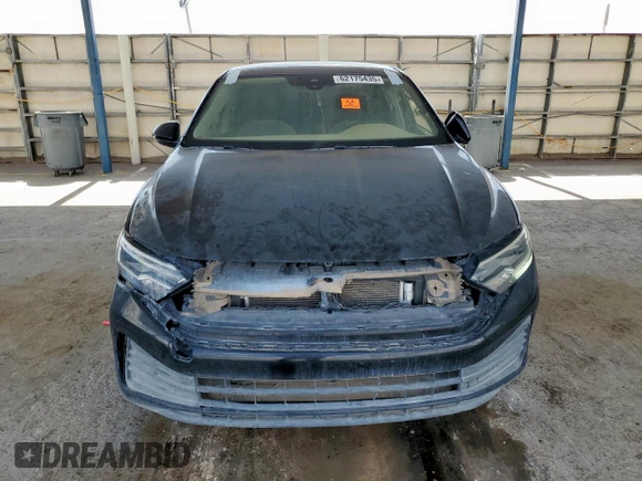 2022 Volkswagen Jetta SE with VIN 3VW7M7BU2NM013684, listed as a Copart auction lot 62175435 with 11,996 mi miles and Clean title. Bid and sale history available at DreamBid. Image 5.