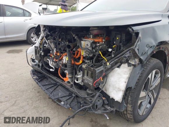 2024 Kia Sorento SX Prestige with VIN KNDRKDLGXR5247947, listed as a IAAI auction lot 42477877 with 39,120 mi miles and . Bid and sale history available at DreamBid. Image 6.