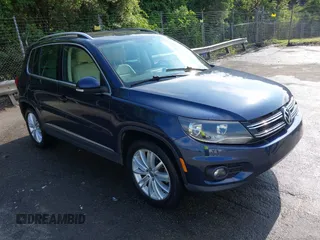 2015 Volkswagen Tiguan R-Line z VIN WVGAV7AX4FW603111, wystawiony jako IAAI lot #42454583 z przebiegiem 182 283 mil mil oraz . Historia ofert i sprzedaży dostępna na DreamBid. Obrazek 1.