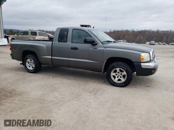 2005 Dodge Dakota SLT with VIN 1D7HW42N95S260559, listed as a Copart auction lot 47624215 with 114,398 mi miles and Salvage Title. Bid and sale history available at DreamBid. Image 4.