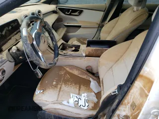 2023 Mercedes-Benz C 300 z VIN W1KAF4GB3PR077474, wystawiony jako Copart lot #36513613 z przebiegiem Nie podano mil oraz . Historia ofert i sprzedaży dostępna na DreamBid. Obrazek 7.