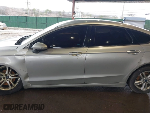 2018 Ford Fusion SE with VIN 3FA6P0H74JR198077, listed as a IAAI auction lot 41717264 with 70,151 mi miles. Bid and sale history available at carsss.com. Image 14.