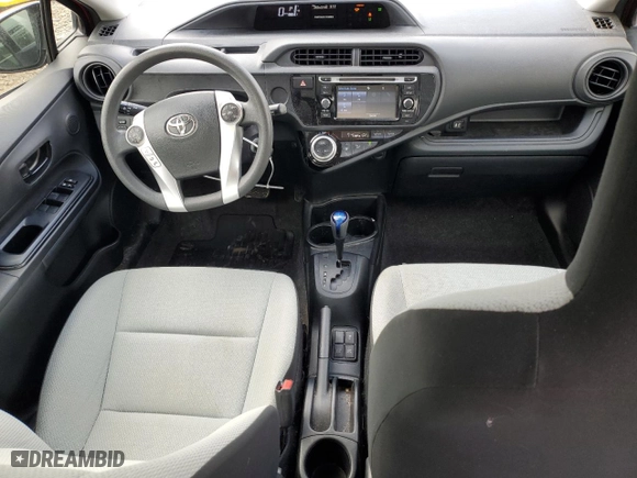 2017 Toyota Prius c One with VIN JTDKDTB32H1593615, listed as a Copart auction lot 46658555 with 27,096 mi miles and Salvage Title. Bid and sale history available at carsss.com. Image 8.
