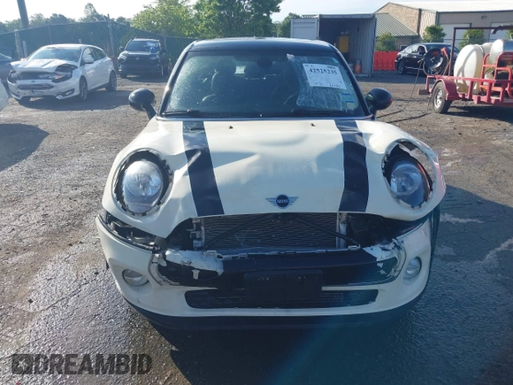 2019 MINI Hardtop 4 Door Cooper with VIN WMWXU1C5XK2J02832, listed as a IAAI auction lot 42525235 with 68,296 mi miles and . Bid and sale history available at DreamBid. Image 12.