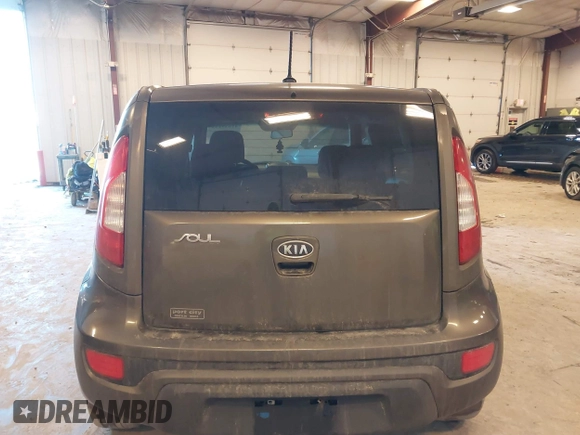 2012 Kia Soul + with VIN KNDJT2A64C7452975, listed as a IAAI auction lot 41635133 with 164,937 mi miles. Bid and sale history available at carsss.com. Image 16.