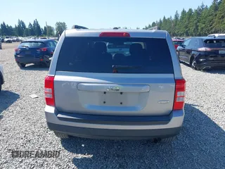 2016 Jeep Patriot Latitude with VIN 1C4NJPFA2GD633341, listed as a IAAI auction lot 42403814 with 98,768 mi miles and . Bid and sale history available at DreamBid. Image 17.