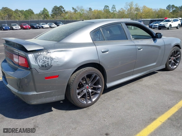 2011 Dodge Charger Rallye with VIN 2B3CL3CG7BH584993, listed as a IAAI auction lot 41909117 with 220,682 mi miles. Bid and sale history available at carsss.com. Image 4.
