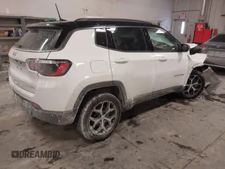 2024 Jeep Compass Limited with VIN 3C4NJDCN6RT129393, listed as a IAAI auction lot 41625271 with 12,506 mi miles and . Bid and sale history available at DreamBid. Image 4.