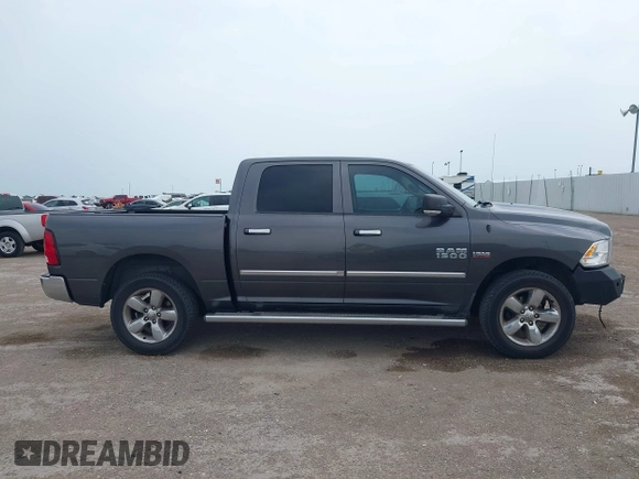 2014 Ram 1500 Big Horn z VIN 1C6RR7LT3ES473437, wystawiony jako IAAI lot #42271994 z przebiegiem 194 369 mil mil oraz . Historia ofert i sprzedaży dostępna na DreamBid. Obrazek 13.