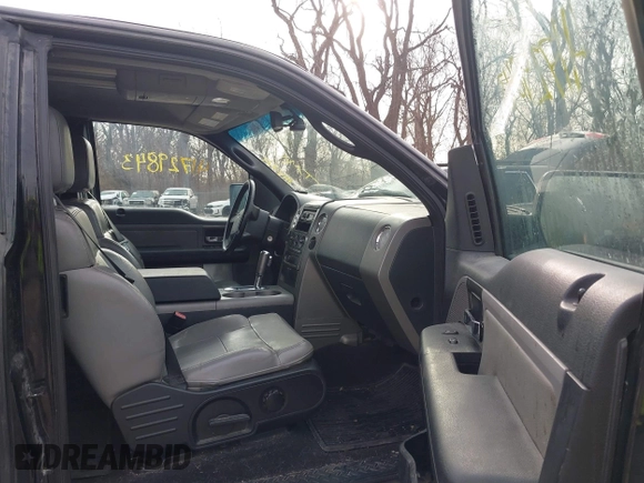 2006 Ford F-150 XLT with VIN 1FTPX14596KA58806, listed as a IAAI auction lot 41729843 with 294,483 mi miles. Bid and sale history available at carsss.com. Image 5.