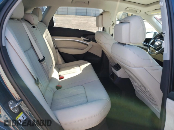 2019 Audi e-tron Prestige with VIN WA1VAAGE1KB010743, listed as a Copart auction lot 58812083 with 31,917 mi miles. Bid and sale history available at carsss.com. Image 10.