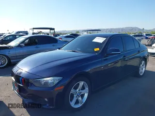 2014 BMW 3 Series 328i z VIN WBA3C1C58EK115326, wystawiony jako IAAI lot #42403532 z przebiegiem 135 348 mil mil oraz . Historia ofert i sprzedaży dostępna na DreamBid. Obrazek 17.