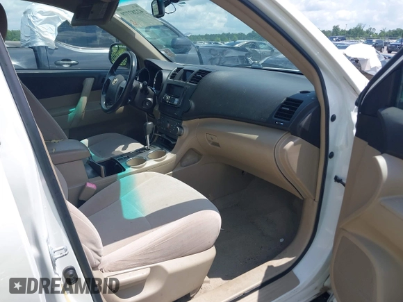 2008 Toyota Highlander z VIN JTEDS41A782067622, wystawiony jako IAAI lot #42287779 z przebiegiem 253 583 mil mil oraz . Historia ofert i sprzedaży dostępna na DreamBid. Obrazek 5.