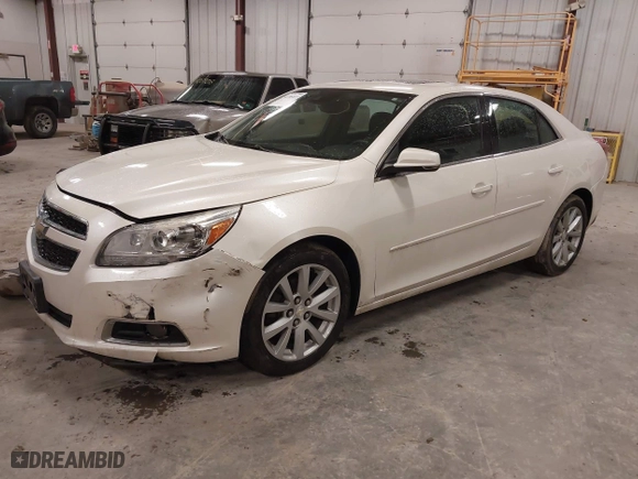 2013 Chevrolet Malibu LT with VIN 1G11E5SA8DF151902, listed as a IAAI auction lot 41705922 with 200,293 mi miles. Bid and sale history available at carsss.com. Image 2.