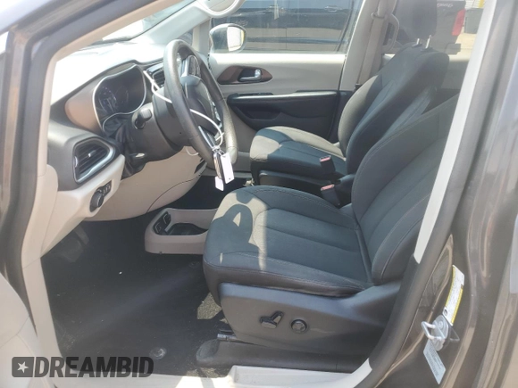 2017 Chrysler Pacifica Touring with VIN 2C4RC1DG3HR572046, listed as a Copart auction lot 59310095 with 147,796 mi miles and Salvage title. Bid and sale history available at DreamBid. Image 7.