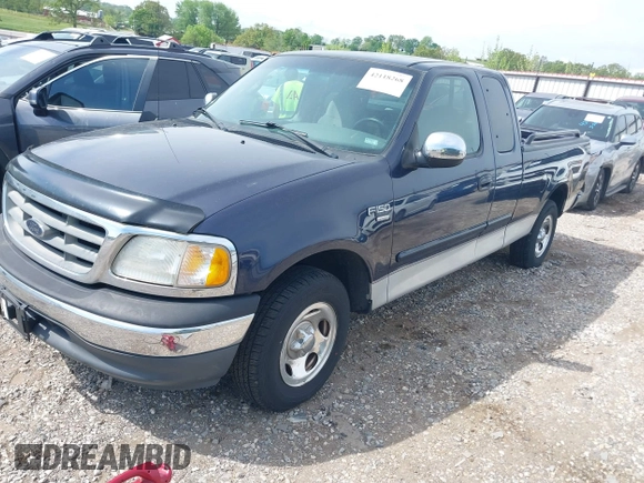 2000 Ford F-150 XL with VIN 1FTRX17W1YKA06683, listed as a IAAI auction lot 42118268 with 1 mi miles. Bid and sale history available at carsss.com. Image 2.