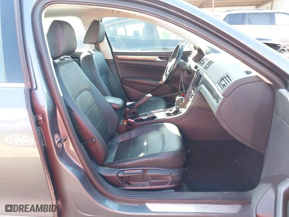 2017 Volkswagen Passat 1.8T SE w/Technology with VIN 1VWGT7A39HC066335, listed as a IAAI auction lot 41057523 with 106,771 mi miles. Bid and sale history available at carsss.com. Image 5.