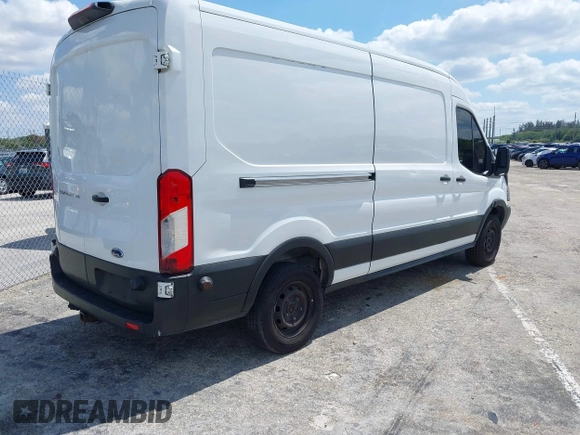 2019 Ford Transit with VIN 1FTBW2CM0KKB59593, listed as a IAAI auction lot 41961520 with 136,094 mi miles and . Bid and sale history available at carsss.com. Image 4.