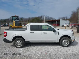 2022 Ford Maverick XL with VIN 3FTTW8E34NRA56009, listed as a IAAI auction lot 41693546 with Not Provided miles and . Bid and sale history available at DreamBid. Image 14.