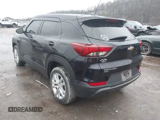 2021 Chevrolet TrailBlazer LS with VIN KL79MNSL7MB062440, listed as a IAAI auction lot 41164871 with 67,880 mi miles. Bid and sale history available at carsss.com. Image 3.