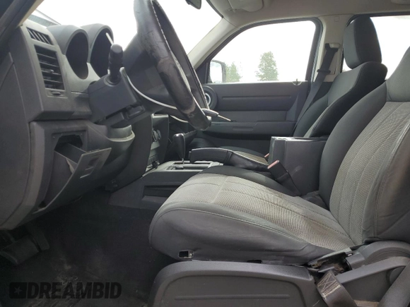 2007 Dodge Nitro SXT with VIN 1D8GU28K77W550017, listed as a Copart auction lot 56302935 with 111,481 mi miles and Clean Title. Bid and sale history available at DreamBid. Image 7.