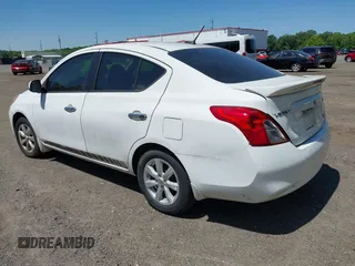 2013 Nissan Versa SV with VIN 3N1CN7AP2DL876518, listed as a IAAI auction lot 42409472 with Not provided miles and . Bid and sale history available at DreamBid. Image 3.