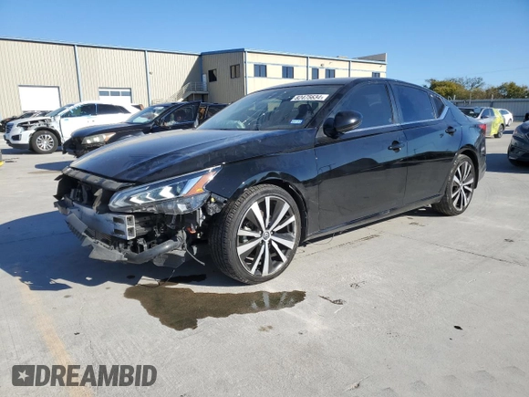 2022 Nissan Altima 2.0 SR with VIN 1N4AL4CVXNN326172, listed as a Copart auction lot 82475634 with 77,390 mi miles and Salvage Title. Bid and sale history available at carsss.com. Image 1.