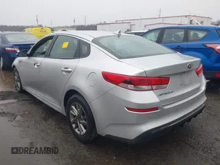 2019 Kia Optima LX with VIN 5XXGT4L31KG348622, listed as a IAAI auction lot 41726487 with 100,286 mi miles. Bid and sale history available at carsss.com. Image 3.