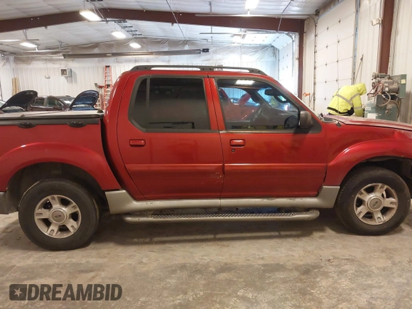 2003 Ford Explorer Sport Trac XLS z VIN 1FMZU67EX3UC27706, wystawiony jako IAAI lot #42214344 z przebiegiem 181 537 mil mil oraz . Historia ofert i sprzedaży dostępna na DreamBid. Obrazek 13.