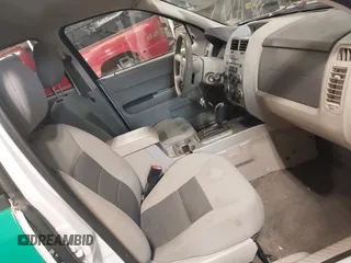 2008 Ford Escape Hybrid с VIN 1FMCU59H08KE43381, выставлен на аукционе IAAI как лот 42136949 с пробегом 231 000 миль миль и . История ставок и продаж доступна на DreamBid. Изображение 5.