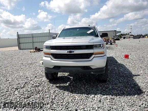 2018 Chevrolet Silverado 1500 Custom with VIN 3GCPCPEC6JG621418, listed as a Copart auction lot 55783255 with 140,264 mi miles and Salvage Title. Bid and sale history available at DreamBid. Image 13.