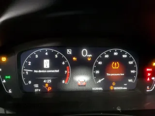 2024 Acura Integra z VIN 19UDE4H20RA012576, wystawiony jako Copart lot #42383085 z przebiegiem 5 830 mil mil oraz Szkoda całkowita • Salvage title. Historia ofert i sprzedaży dostępna na DreamBid. Obrazek 9.