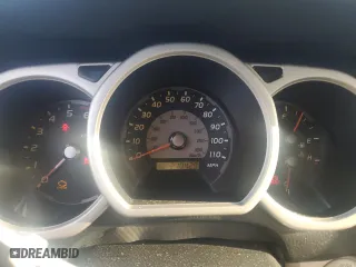 2004 Toyota 4Runner SR5 with VIN JTEZU14R048011433, listed as a Copart auction lot 85503194 with 210,429 mi miles and Salvage Title. Bid and sale history available at carsss.com. Image 9.