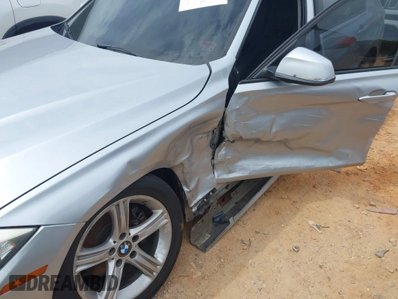 2015 BMW 3 Series 328i with VIN WBA3A5C59FP605386, listed as a IAAI auction lot 42309429 with 164,463 mi miles and . Bid and sale history available at DreamBid. Image 6.