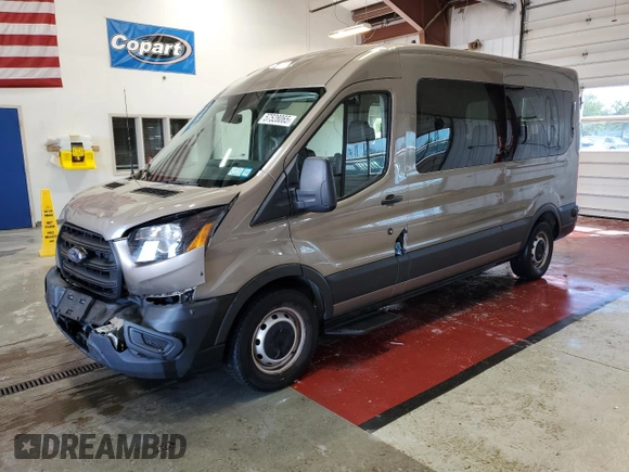 2020 Ford Transit Passenger XL z VIN 1FBAX2C86LKB06933, wystawiony jako Copart lot #57528065 z przebiegiem 46 721 mil mil oraz Szkoda całkowita • Salvage title. Historia ofert i sprzedaży dostępna na DreamBid. Obrazek 1.