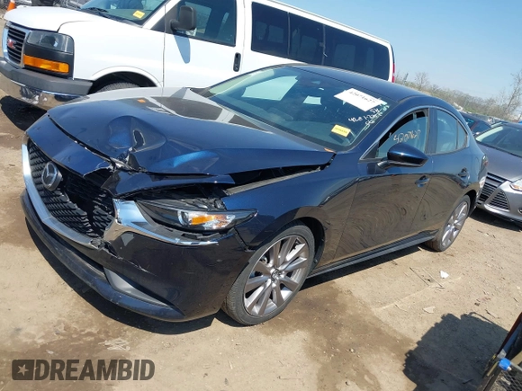 2021 Mazda 3 Select with VIN 3MZBPBBL2MM214771, listed as a IAAI auction lot 42071627 with 40,334 mi miles. Bid and sale history available at carsss.com. Image 17.