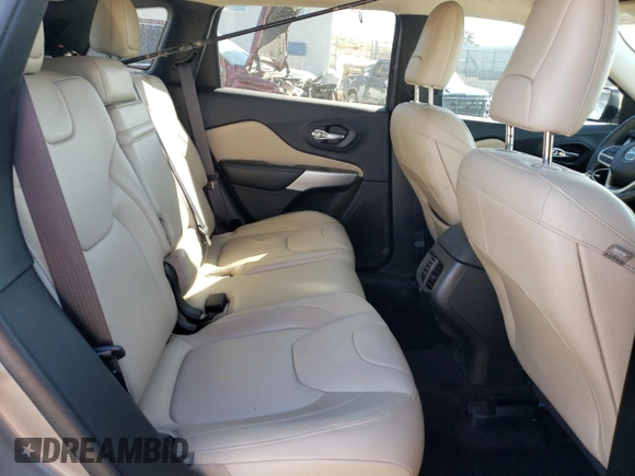 2017 Jeep Cherokee Latitude with VIN 1C4PJMCS0HW631940, listed as a Copart auction lot 76422654 with 58,220 mi miles and Salvage Title. Bid and sale history available at DreamBid. Image 12.