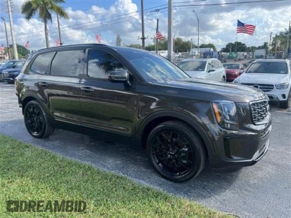 2022 Kia Telluride SX z VIN 5XYP5DHC0NG283894, wystawiony jako Copart lot #57398195 z przebiegiem 8 098 mil mil oraz Szkoda całkowita • Salvage title. Historia ofert i sprzedaży dostępna na DreamBid. Obrazek 1.