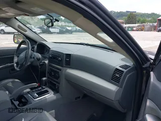 2005 Jeep Grand Cherokee Laredo with VIN 1J4HR48N65C578698, listed as a IAAI auction lot 42307047 with 186,162 mi miles and . Bid and sale history available at DreamBid. Image 5.